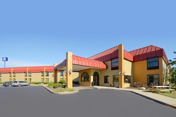 Days Inn & Suites By Wyndham Kalamazoo Exterior foto